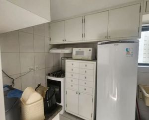 Image 11 - 852547