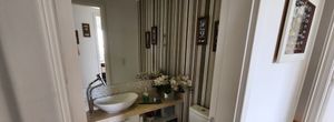 Image 13 - 852556
