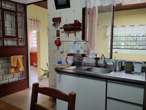 Image 8 - 852563