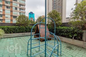 Image 39 - 852658