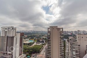 Image 53 - 852658