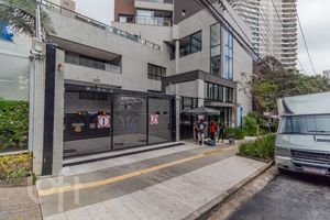 Image 59 - 852658