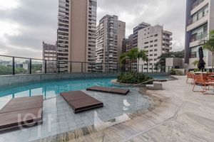 Image 43 - 852658