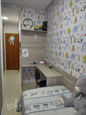 Image 12 - 852662