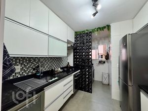 Image 4 - 852663