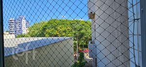 Image 6 - 852679