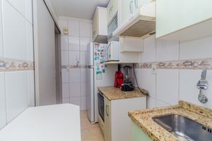 Image 15 - 852705
