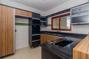 Image 34 - 852708