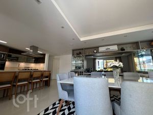 Image 10 - 852741