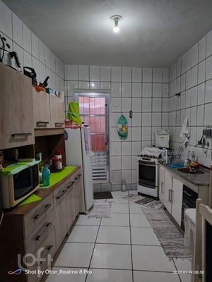Image 3 - 852752