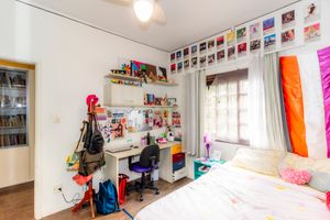 Image 19 - 852753