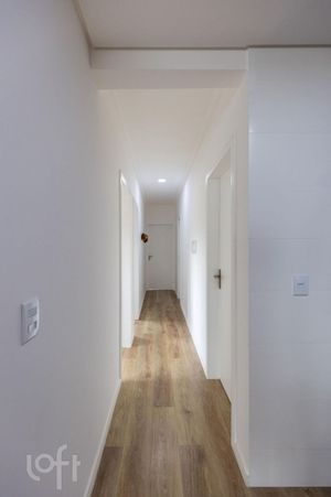 Image 17 - 852760