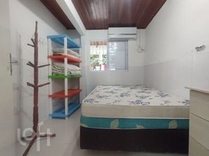 Image 11 - 852768