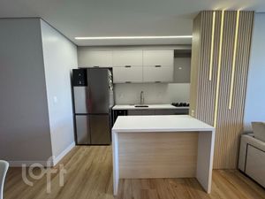 Image 6 - 852777
