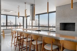 Image 6 - 852778