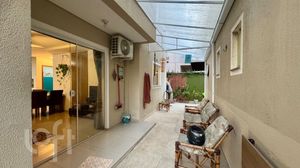 Image 1 - 852787
