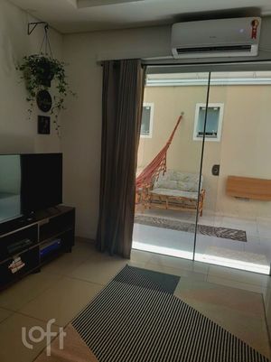 Image 2 - 852787