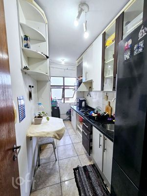 Image 4 - 852798