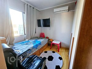 Image 8 - 852798