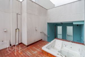 Image 13 - 852820