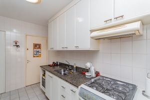 Image 31 - 852823