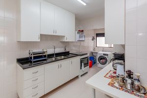 Image 38 - 852823