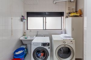 Image 41 - 852823