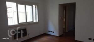 Image 3 - 852833