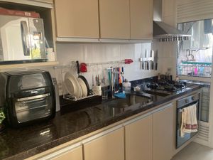 Image 8 - 852846