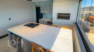Image 4 - 852852