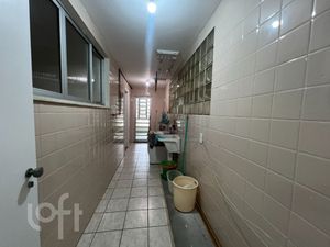 Image 32 - 852878