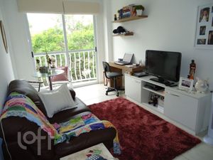 Image 4 - 852907