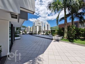 Image 32 - 852929