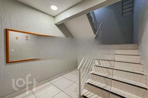 Image 17 - 852934