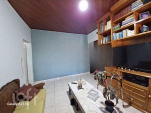 Image 2 - 852944