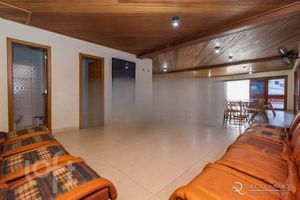 Image 15 - 852952