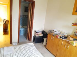Image 9 - 852954