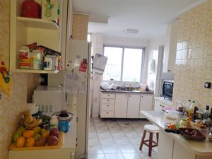 Image 20 - 852954