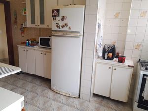 Image 15 - 852954