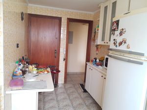 Image 16 - 852954