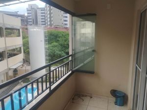 Image 0 - 852970