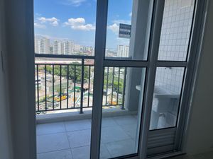Image 16 - 853129