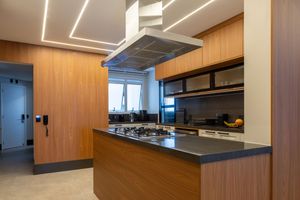 Image 17 - 853135