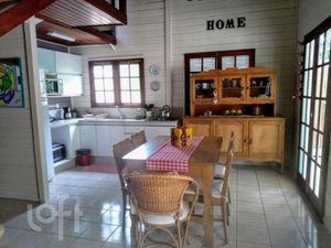Image 9 - 853142