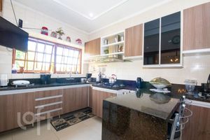 Image 9 - 853162
