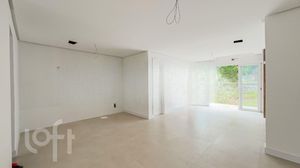 Image 3 - 853184