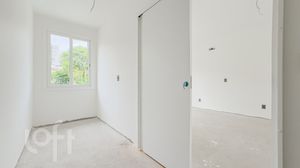 Image 19 - 853184