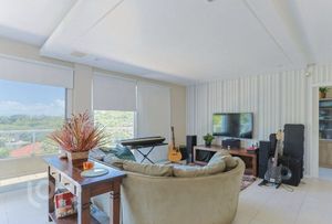 Image 1 - 853192
