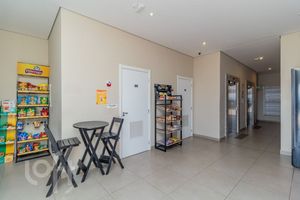 Image 16 - 853209