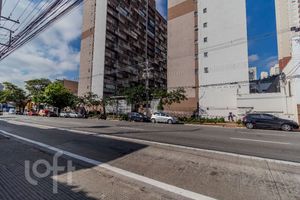 Image 28 - 853209